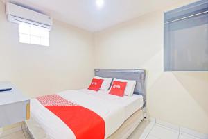 Hotel O Mangga Besar Near Mangga Besar Station Formerly Warna Warni Residence