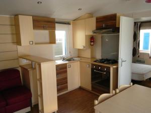 Maisons de vacances Bungalow convivial pres de Saint-Jean-de-Monts avec jardin_2 : photos des chambres
