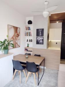 lindo apartamento na orla com ar condicionado para até 4 hóspede!