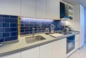 CAICAI Homes Mag 318 Dubai Walking Distance to Dubai Mall