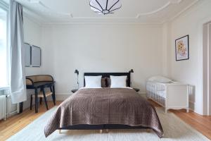 2BR Loft - Modern & Central