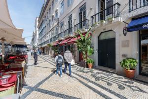 Luxury Suite in Shared Apartment in Downtown Lisbon