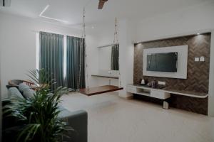 Shambhavi Hotel And Convention Centre