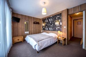 Hotels Logis Hotel Gai Soleil : photos des chambres