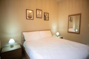 Vatican Comfortable 5 Bedroom Flat - 6 min METRO A by ORPI RENT