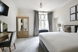 Superior Double Room room in Stanton Manor Hotel