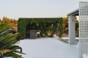 The House before the Lake