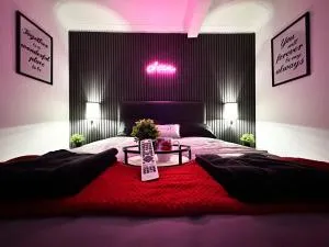 Boutique Backyard Bungalow - Brimsdown - Enfield Lock