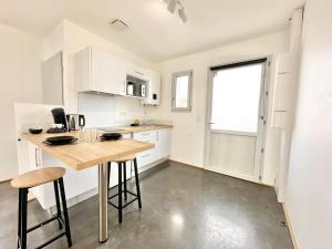 Appartements L-Azura - Proche Gare - Parking & Exterieur Prive : photos des chambres