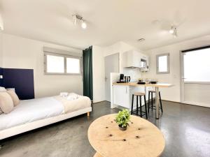 Appartements L-Azura - Proche Gare - Parking & Exterieur Prive : photos des chambres