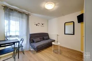 Mercure - Proche A10 -2 V -Parking- Rez-de-chaussée - 圣皮耶尔代科尔普 Mercure - Proche A10 -2 V -Parking- Rez-de-chaussée - 圣皮耶尔代科尔普