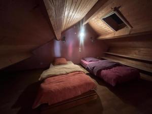 Maisons de vacances Gite des Trioules pour 8 personnes : photos des chambres