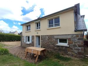 Maison avec WIFI, jardin, terrasse à lILE GRANDE - PLEUMEUR-BODOU - Réf 270
