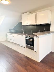 Moderne DG Wohnung in Linkenheim