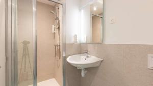 Hotels Kyriad Direct Dijon Sud - Chenove : photos des chambres