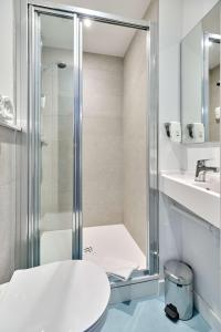 Hotels Kyriad Direct Dijon Sud - Chenove : photos des chambres