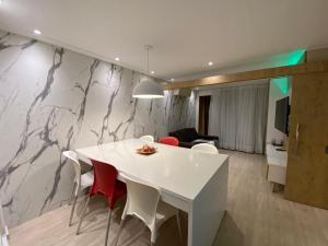 Conforto à Beira-Mar no Condomínio Barra Bali - Destino 327