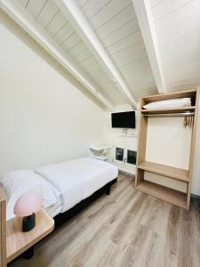 Economy Single Room