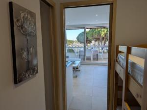 Sol-y-Days le Cormoran appartement vue sur port de plaisance