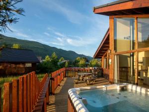 Ardgartan Argyll Cabins - Forest Holidays