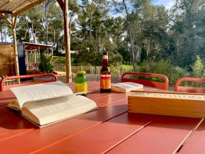 Campings Youcamp Village - Marseille Provence : 3 Bedrooms Bungalow 32m with Air Conditioning
