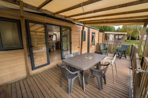 Campings Flower Camping La Steniole : photos des chambres