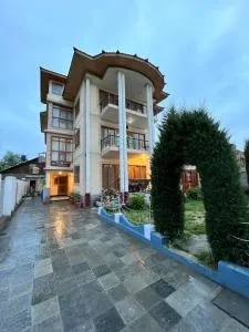 Be my guest Srinagar - Kanzalwan