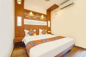 FabHotel Qube - إرناكولام