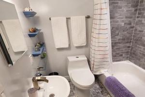 14th 99 Walk Score 3 mins to Metro rail