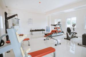 Minglanilla Condo with Pool, Gym & Fast WiFi