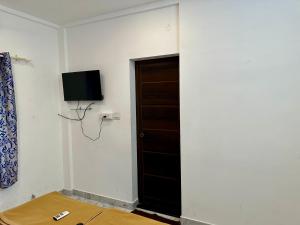 M M Residency