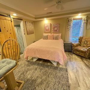 Exclusive Listing The Smokin Bears Den Pets Yes 420 Friendly