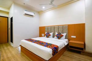 FabHotel 7 Square - Nr BKC