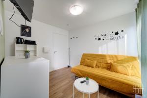 Appartements Saturne - Proche A10 - 2V - Parking : photos des chambres