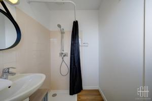 Appartements Saturne - Proche A10 - 2V - Parking : photos des chambres