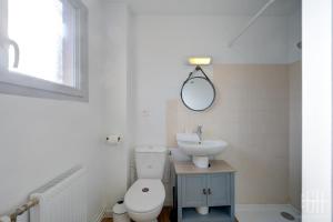 Appartements Saturne - Proche A10 - 2V - Parking : photos des chambres
