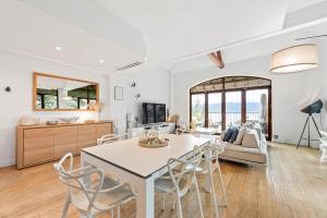 Maisons de vacances M62 Jolie villa Veyrier-du-lac avec Jacuzzi et vue sur lac : photos des chambres