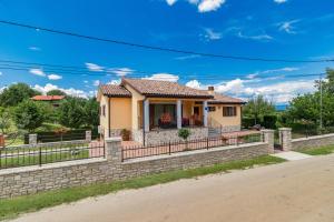 Villa Augustina, a beautiful villa with a wonderful garden