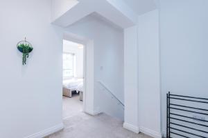 Modern 3 Bedroom House Perfect for Short and Long Stays