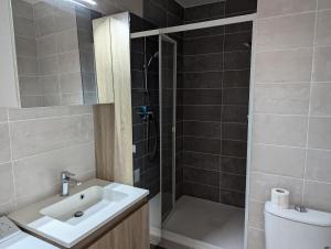 Sol-y-Days Murènes, Grand studio confortable avec parking, proche du centre ville et de la plage