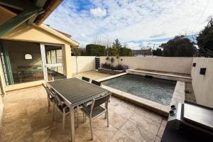 Maisons de vacances Villa Keromate air-conditioned with natural pool : photos des chambres