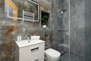 Przytulne Studio Very Berry w Centrum Poznania by Noclegi Renters