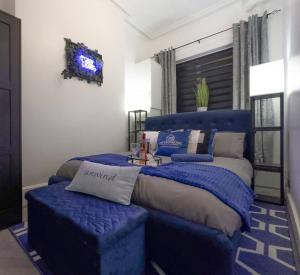 Swanky Seaside Sanctuary W Foozeball - Southend