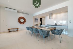 Oceanview 3 BR Penthouse with Private Terrace - BBQ