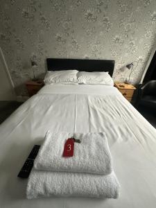 Headlands - Room Only Accommodation