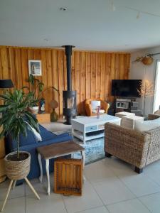 Jolie maison avec piscine en centre village