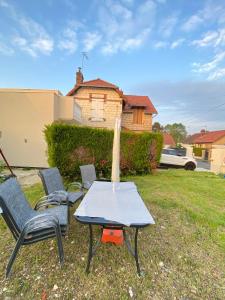 Villas Big, very bright house : photos des chambres