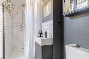 Chic 2BD Loft-Inspired Flat Heart of Shoreditch