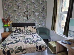 Glendor Hotel