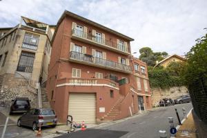Apartment 10 minutes walk from Monaco